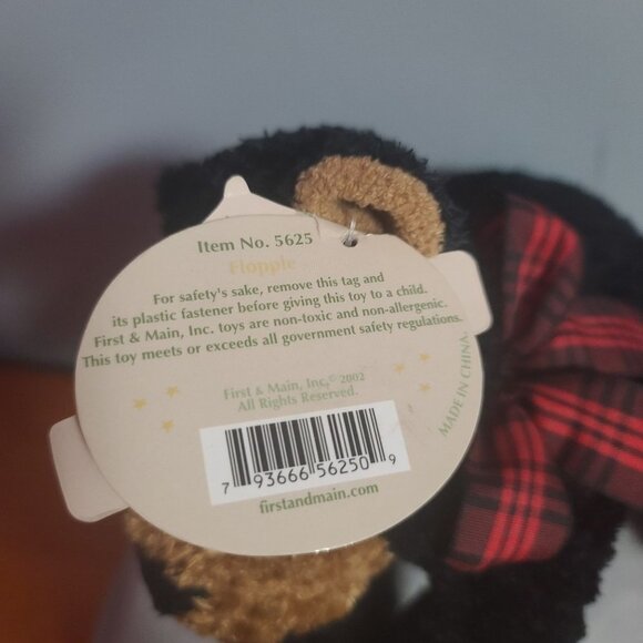 First and Main bear plush "Braxton" - Picture 4 of 8